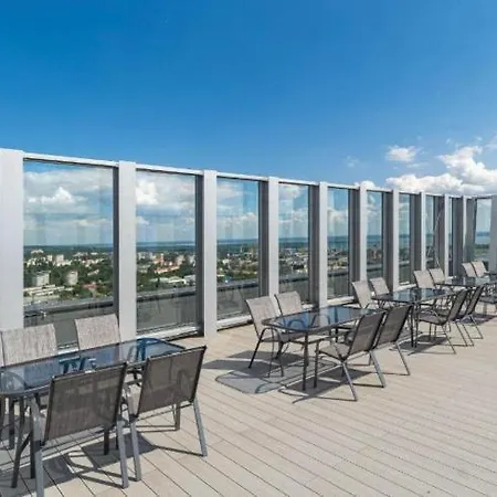 Hanza Tower Sky - 21 Spa Sauna & Jacuzzi & Pool Appartement *
