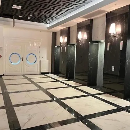 Hanza Tower Sky - 21 Spa Sauna & Jacuzzi & Pool Appartement *